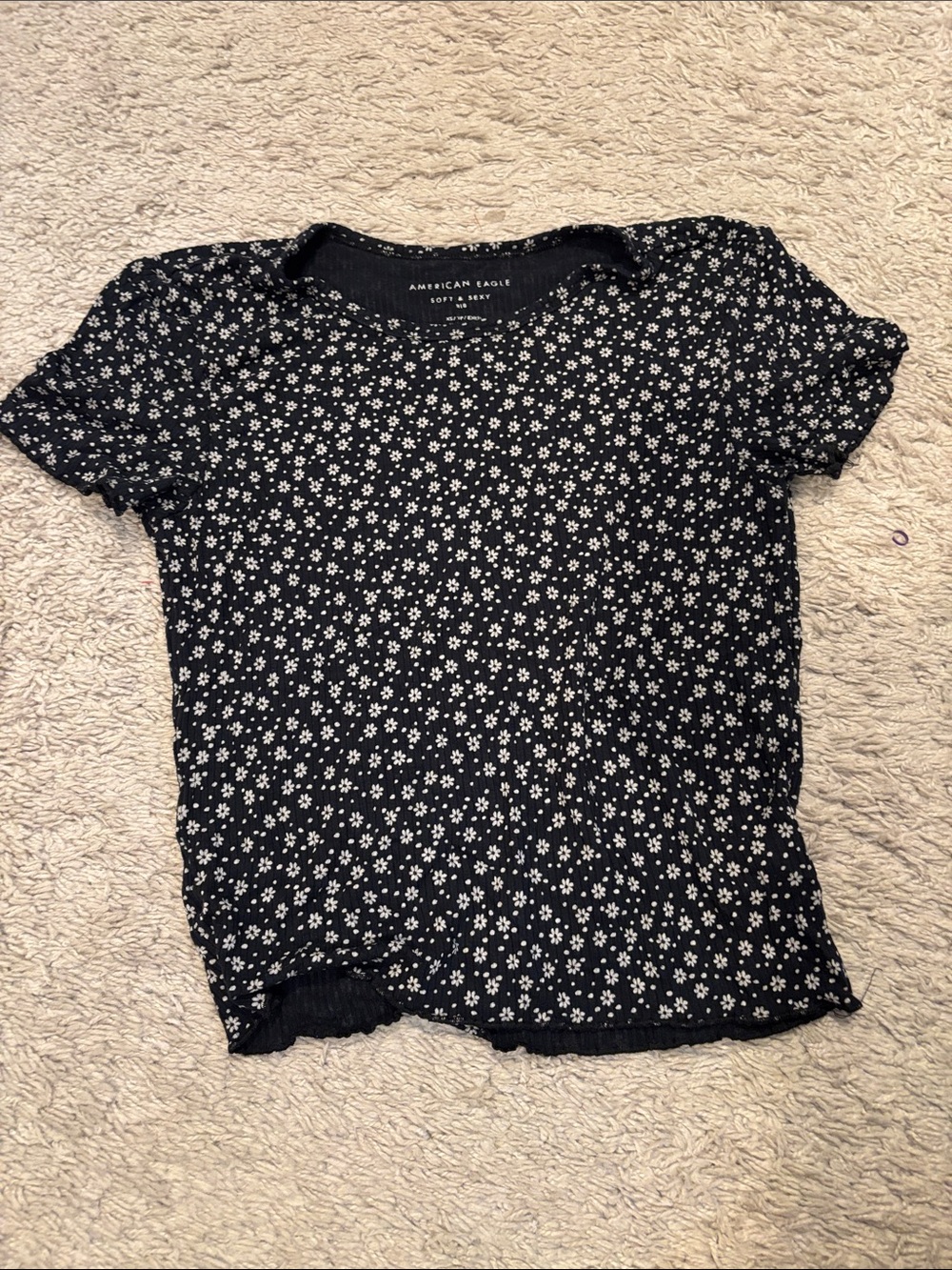 American Eagle Black Tee with White Daisy Trim